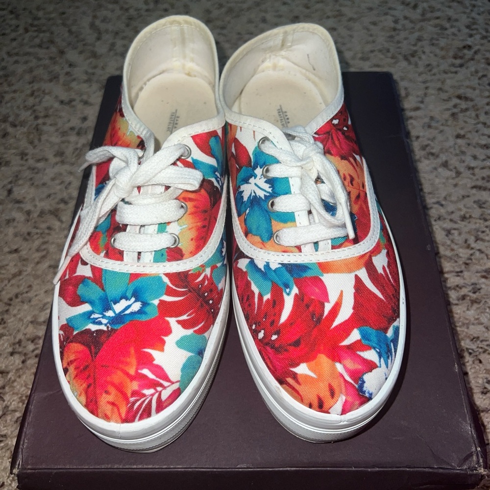 Zara Platform Canvas Sneaker Women - Size 6